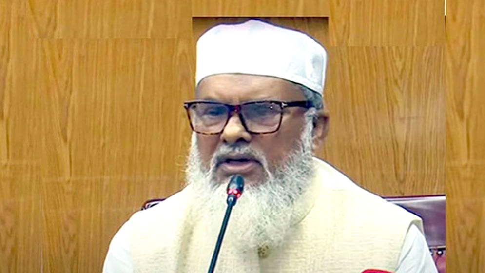 বাংলাদেশে সংখ্যালঘু নির্যাতনের ঘটনা বিদেশিদের দাবির মতো নয়: ধর্ম উপদেষ্টা