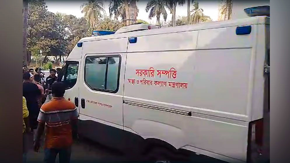 ধর্ষণের শিকার শিশুটিকে উন্নত চিকিৎসার জন্য সিএমএইচে স্থানান্তর, মামলায় ৪ গ্রেফতার