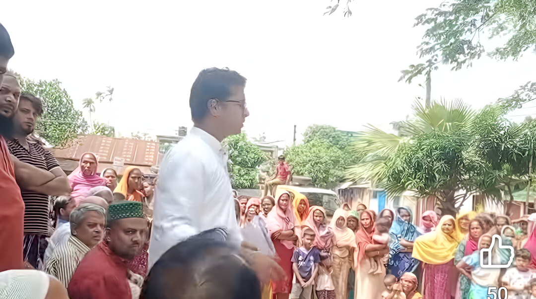নেত্রকোণায় হরিজন সম্প্রদায়ের পুনর্বাসনের দাবিতে এনসিপি নেতৃবৃন্দের সংহতি