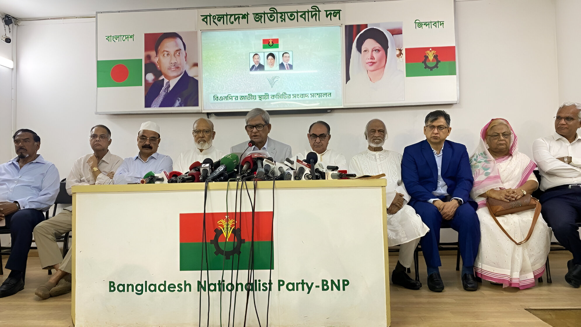 চরিত্রহননে গণতন্ত্র ক্ষতিগ্রস্ত হয়: গুলশানে সংবাদ সম্মেলনে মির্জা ফখরুল