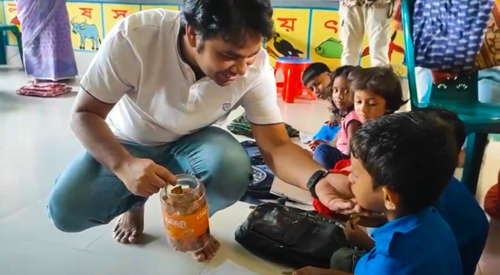 নেত্রকোনা জেলা ছাত্রদল, অনিক মাহবুব চৌধুরী, দুধকুড়ী সরকারি প্রাথমিক বিদ্যালয়, শিক্ষাবান্ধব উদ্যোগ, প্রাথমিক শিক্ষার উন্নয়ন, বিদ্যালয় পরিদর্শন, শিক্ষার্থীদের উপহার বিতরণ